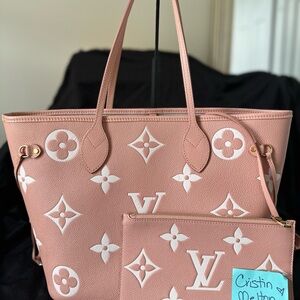 Sold on FB. Louis Vuitton Bicolor Monogram Empreinte Neverfull MM Rose
